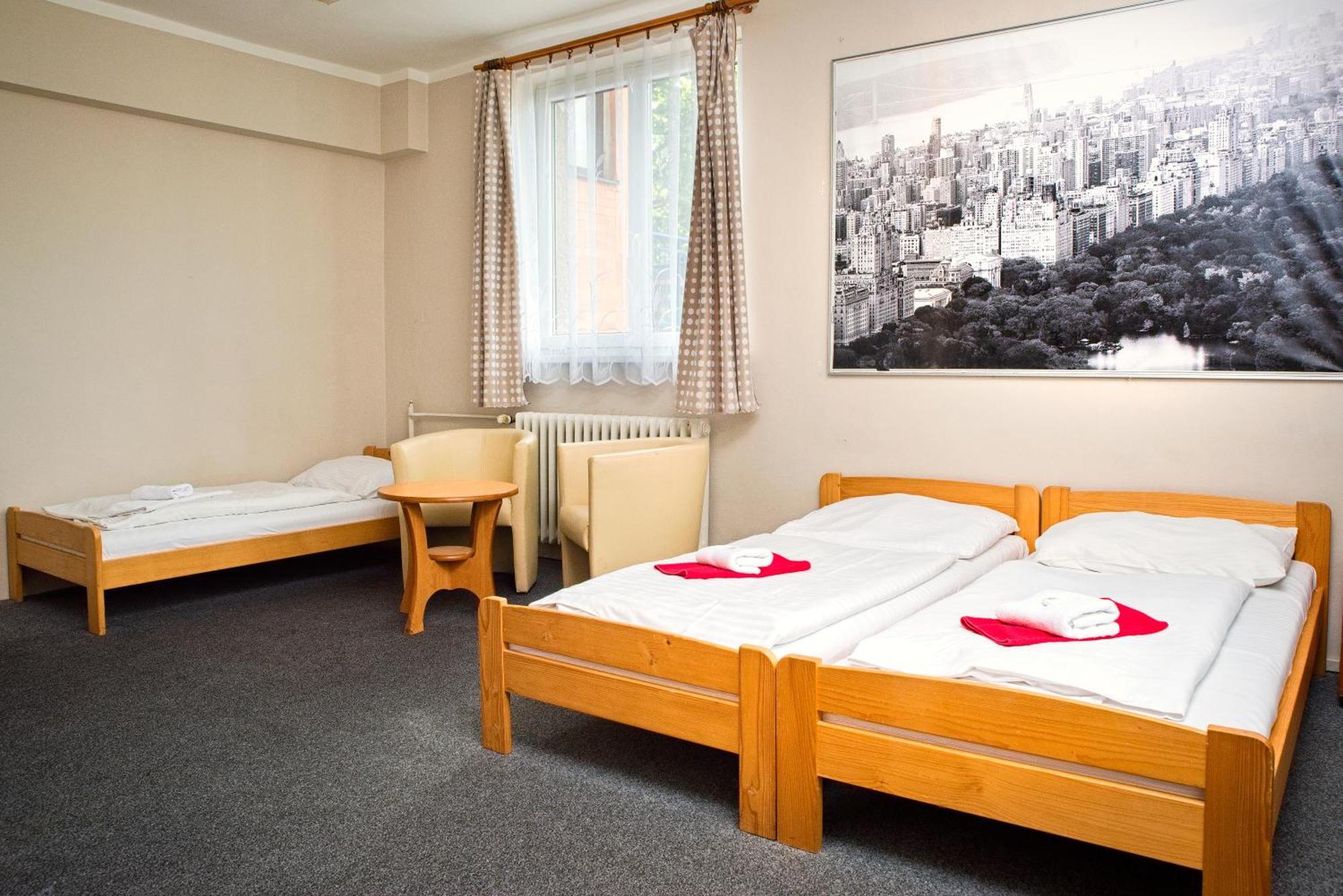 Hotel Zimni Stadion Náchod Екстериор снимка