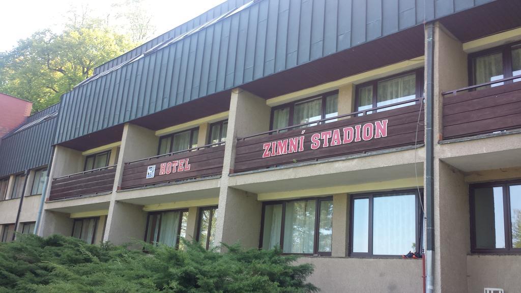 Hotel Zimni Stadion Náchod Екстериор снимка