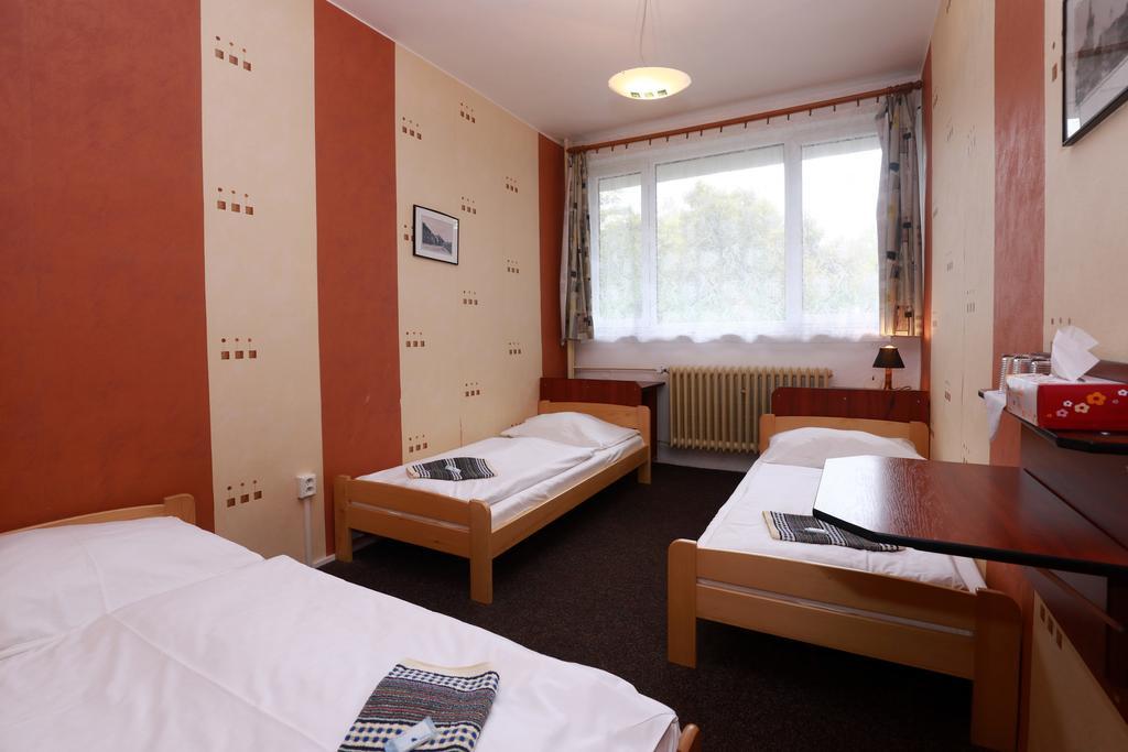 Hotel Zimni Stadion Náchod Екстериор снимка