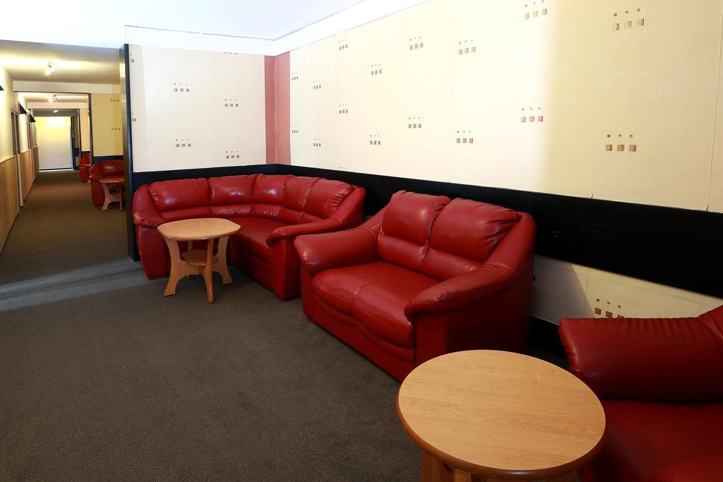 Hotel Zimni Stadion Náchod Екстериор снимка