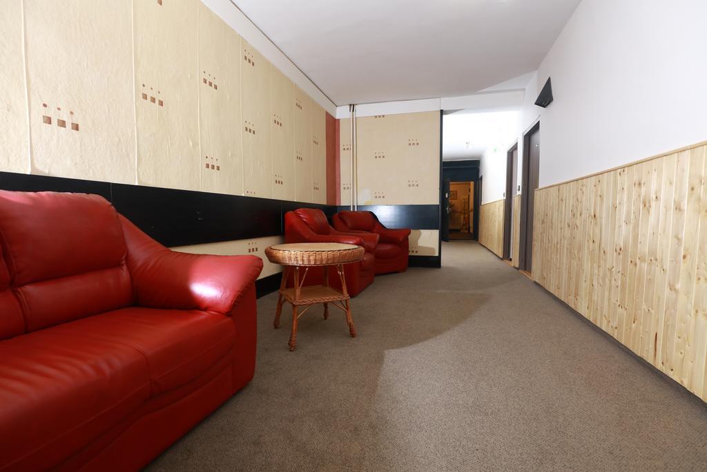 Hotel Zimni Stadion Náchod Екстериор снимка