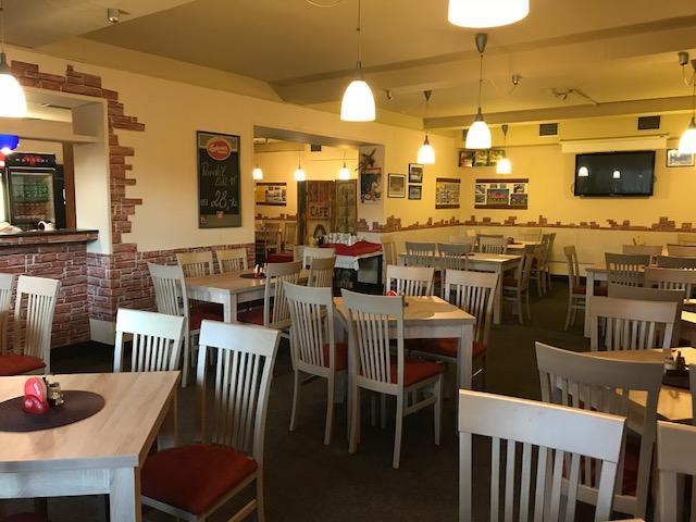 Hotel Zimni Stadion Náchod Екстериор снимка